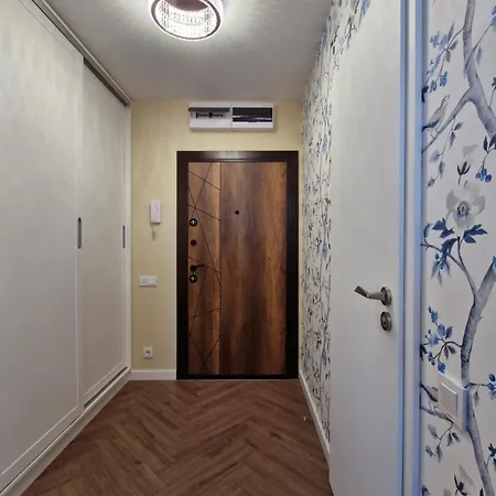 Designer By The Sea Apartment