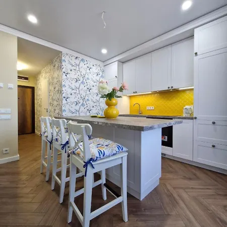 Apartment Designer By The Sea *